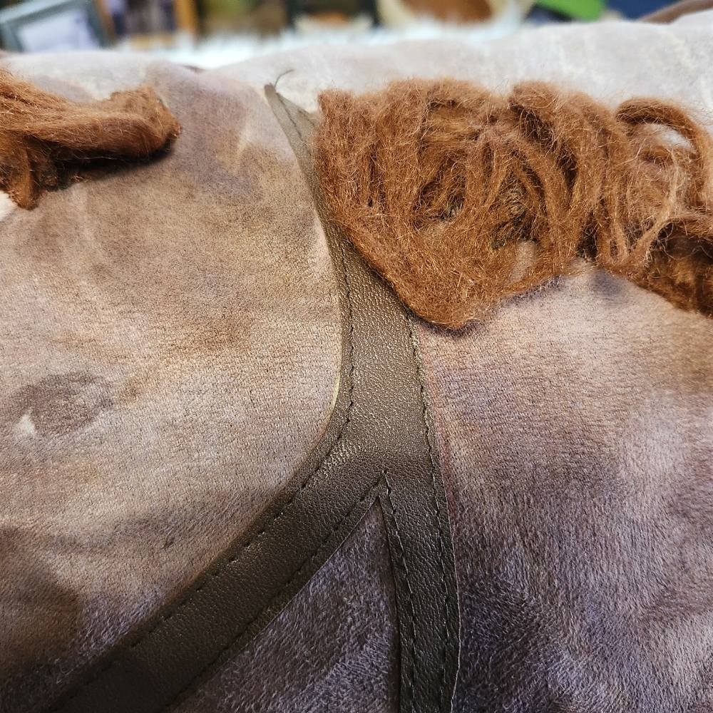 Pillow - Picture 3 of 3